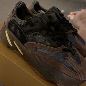 Yeezy boost 700 Mauve